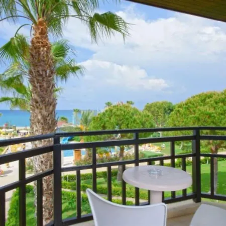 Justiniano Club Park Conti Resort Okurcalar