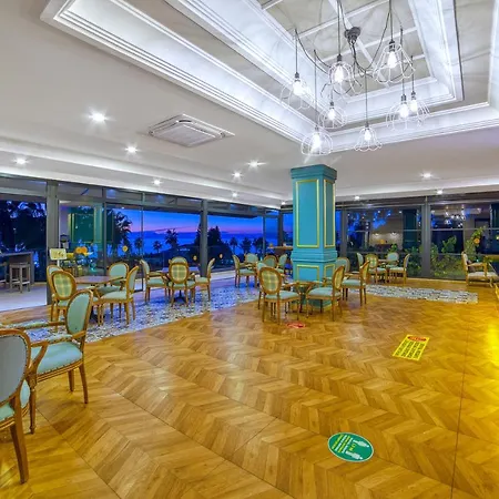 Resort Justiniano Club Park Conti 4*