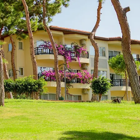 Курортный комплекс Justiniano Club Park Conti Окурджалар