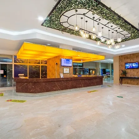 Justiniano Club Park Conti Resort Okurcalar